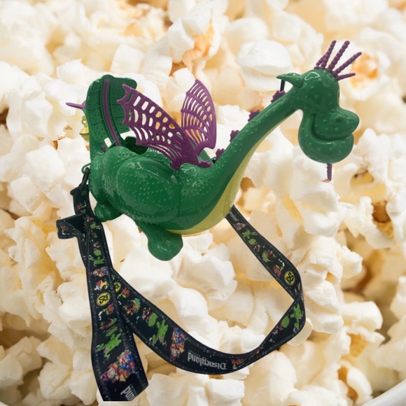 Disneyland Light-up Popcorn Bucket - Elliot the Dragon - Picture 5 of 5